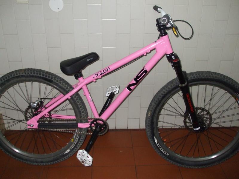 Pink discount bike europe